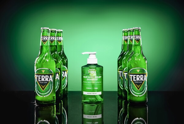 ©AP신문(AP뉴스)/ 이미지 제공 = 하이트진로, ▲‘쿤달 X 테라 맥주효모 탈모샴푸’