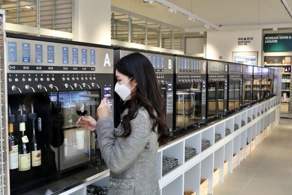 ©AP신문(AP뉴스)/ 이미지 제공 = 롯데쇼핑, ▲제타플렉스 잠실점 보틀벙커 테이스팅탭