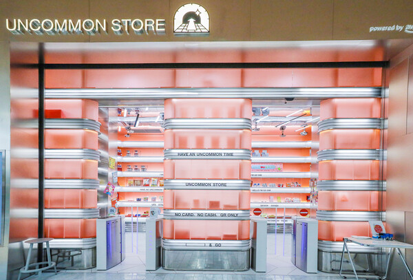 ©AP신문(AP뉴스)/ 이미지 제공 = 현대백화점, ▲더현대 서울 6층에 입점한 '언커먼 스토어' 전경