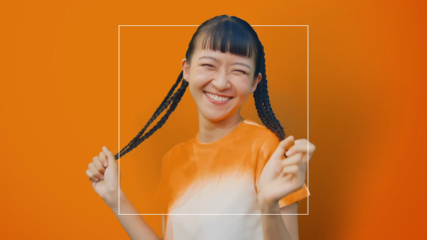 '[AP신문 광고평론 No.639] 광고에는 다양한 연령대의 모델이 등장한다. 사진 신한카드 유튜브 캡처 ⓒAP신문