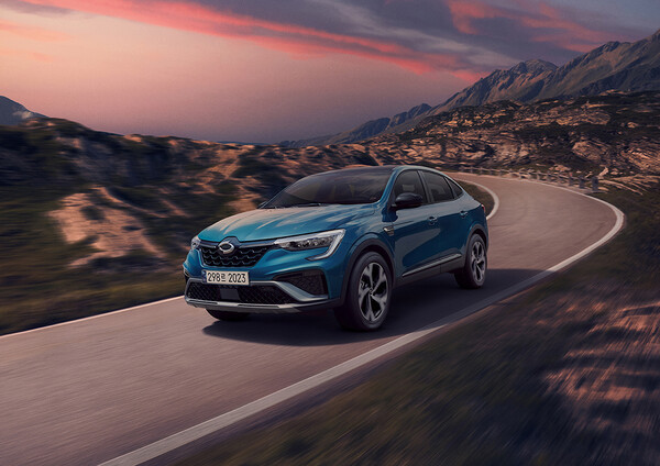 ©AP신문(AP뉴스)/ 이미지 제공 = 르노코리아자동차 ▲XM3 E-TECH 하이브리드 웨이브 블루