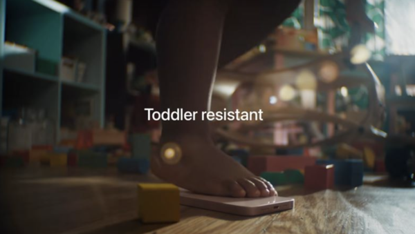 2022년 AP신문 광고평론 종합평점 공동 3위 애플 아이폰 13