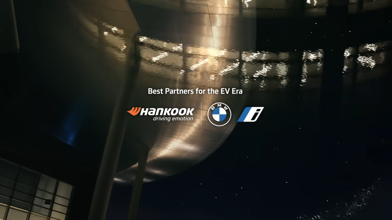[AP신문 광고평론 No.730]  도입부에서 한국타이어와 BMW의 협업 사실을 알린다. 사진 한국타이어 유튜브 캡처 ⓒAP신문