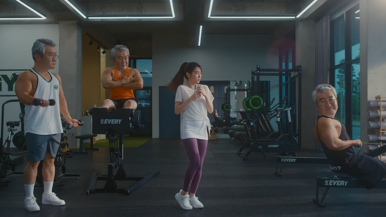 [AP신문 광고평론 No.862]  배우 박은빈과 손종학이 등장한다. 사진 정관장TV 유튜브 캡처 ⓒAP신문(AP뉴스)