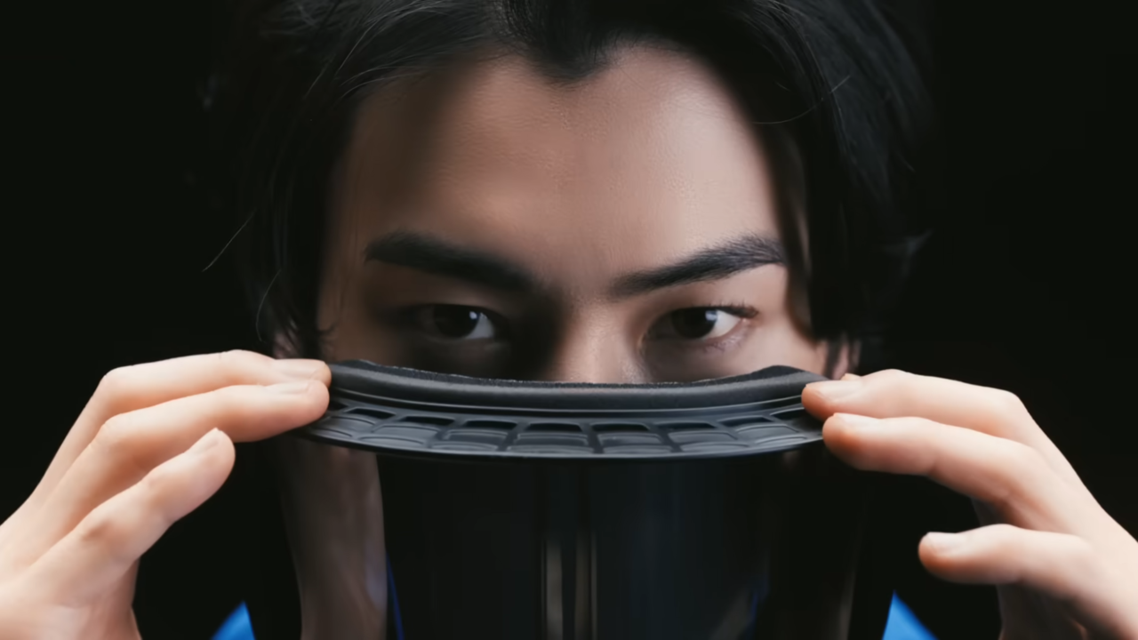 [AP신문 광고평론 No.993] VR 기기를 착용하는 차은우. THE NORTH FACE KOREA 유튜브 캡처 ⓒAP신문(AP뉴스)