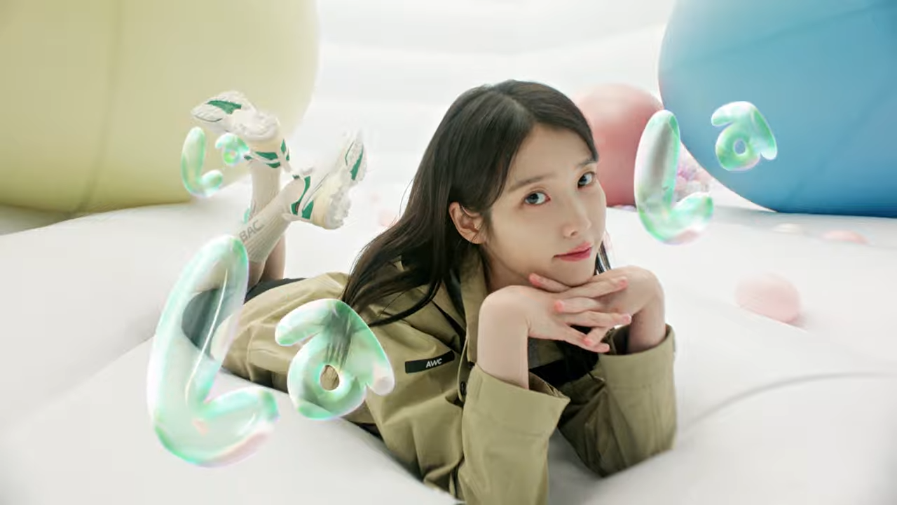 [AP신문 광고평론 No.1232]  ​​​​​​​파스텔톤 색감을 강조했다. 사진 블랙야크 유튜브 캡처ⓒAP신문(AP뉴스)