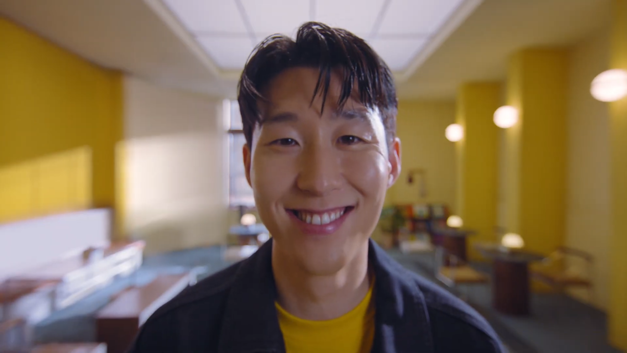 [AP신문 광고평론 No.1255]  ​​​​​​​2022년부터 메가커피 모델로 활동 중인 손흥민. 사진 메가MGC커피 유튜브 캡처ⓒAP신문(AP뉴스)