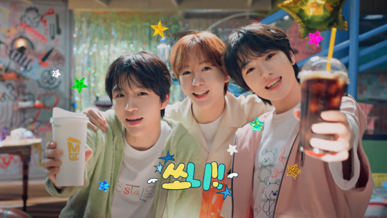 [AP신문 광고평론 No.1255]  ​​​​​​​손흥민의 애칭 '쏘니!'를 부르는 엔시티 위시. 사진 메가MGC커피 유튜브 캡처ⓒAP신문(AP뉴스)