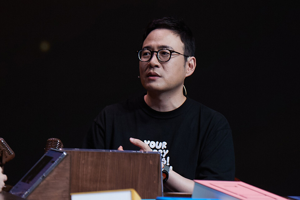 ©AP신문(AP뉴스)/이미지 제공 = 넥슨 ▲넥슨은 지난 19일 ‘마비노기 모바일 쇼케이스: 빅 캠프파이어’를 개최하고, 시즌1 콘텐츠 및 하반기 업데이트 로드맵을 공개했다. 사진은 ‘마비노기 모바일’ 이진훈 디렉터.