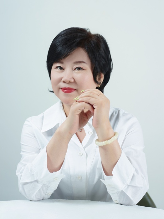 사진= 김민자 케이엠제이 아트 갤러리 대표