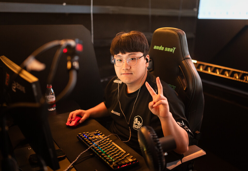 ©AP신문(AP뉴스)/이미지 제공 = 크래프톤 ▲배고파 '아칸(AKaN)' 김민욱 선수