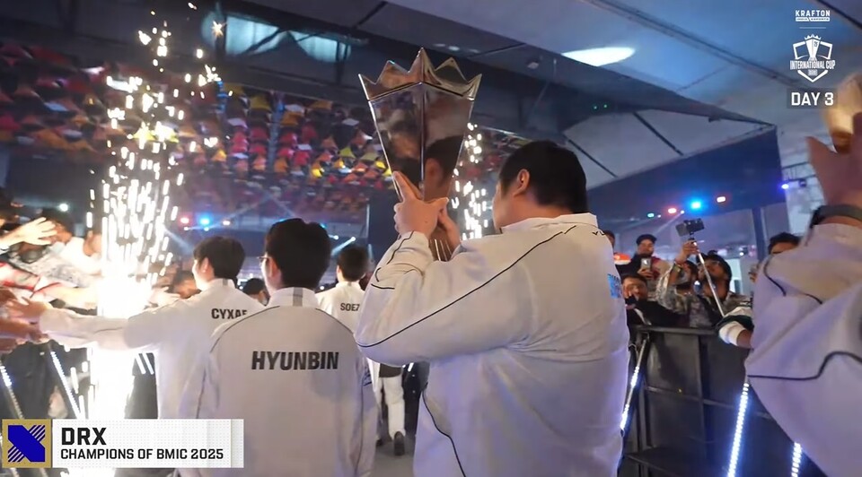 ©AP신문(AP뉴스)/이미지 = 크래프톤 인디아 이스포츠 유튜브 방송 화면 캡처 ▲DRX는 2일 인도 뉴델리 야쇼부미 전시컨벤션센터에서 열린 크래프톤 주최 'BMIC 2025' 데이 3에서 최종 합계 166점(111킬)으로 우승을 차지했다. 