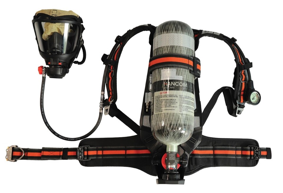 ©AP신문(AP뉴스)/이미지 제공 = 한컴그룹 ▲한컴라이프케어 모듈형 경량 공기호흡기 'SCA AS70'