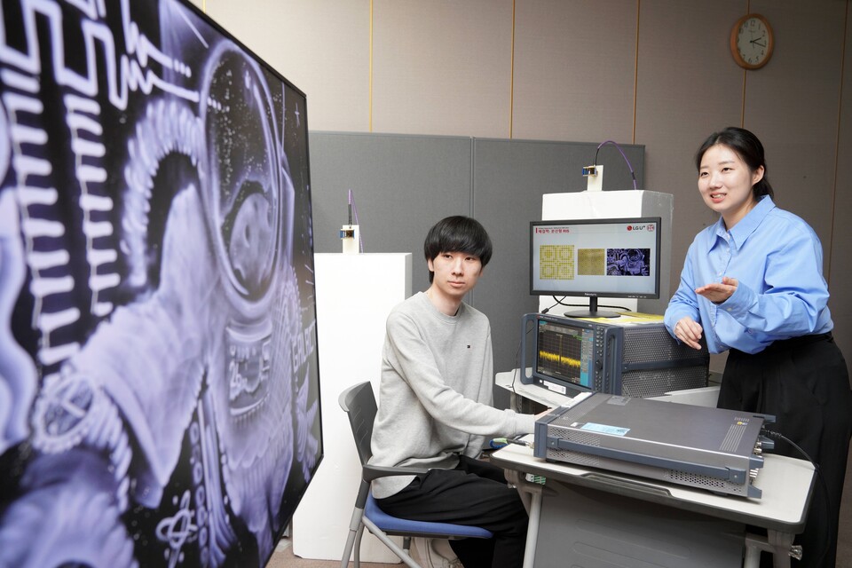 LGU+, ‘분산형 RIS’ 실내 검증 성공…5G·6G 사각지대 지운다